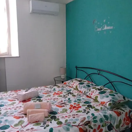 Petite Maison آستي